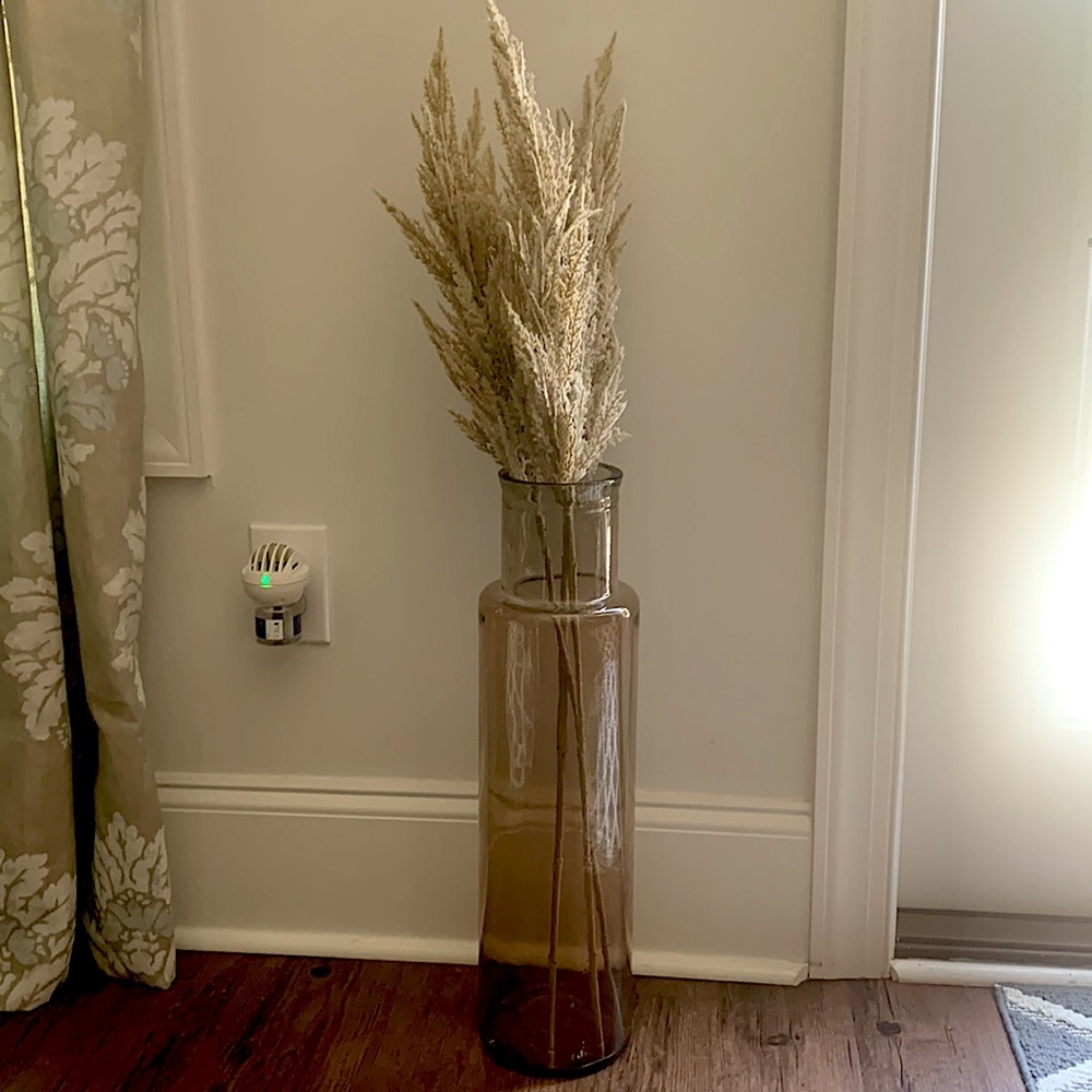 Glass vase